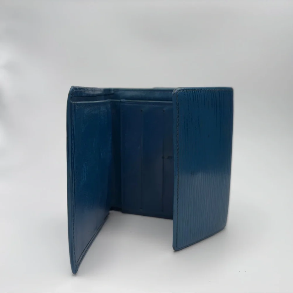 Louis Vuitton Blue Epi Leather Tri-Fold Wallet | Unisex | Pre-Owned |